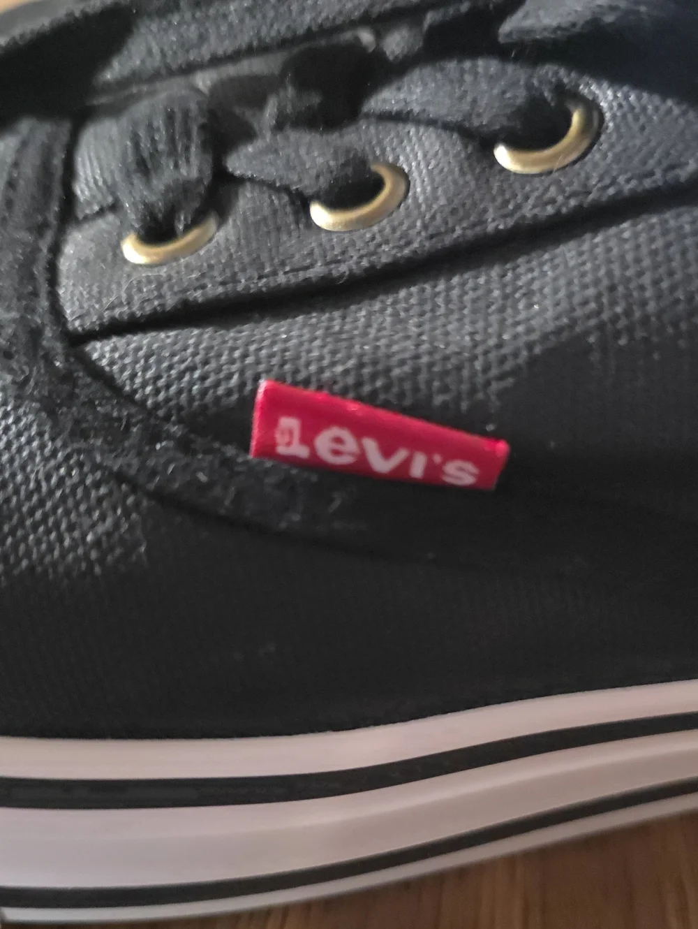 Levi's Black Ethan Canvas Low-Top Lace-Up Sneakers with White Trim